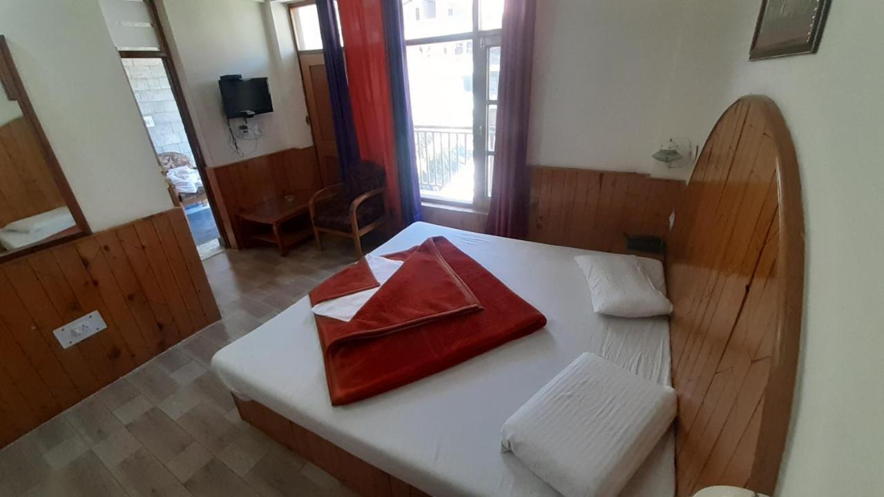 Albergue Hadimba Regency Manāli Exterior foto
